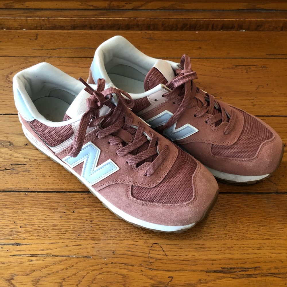 EUC New Balance 574’s